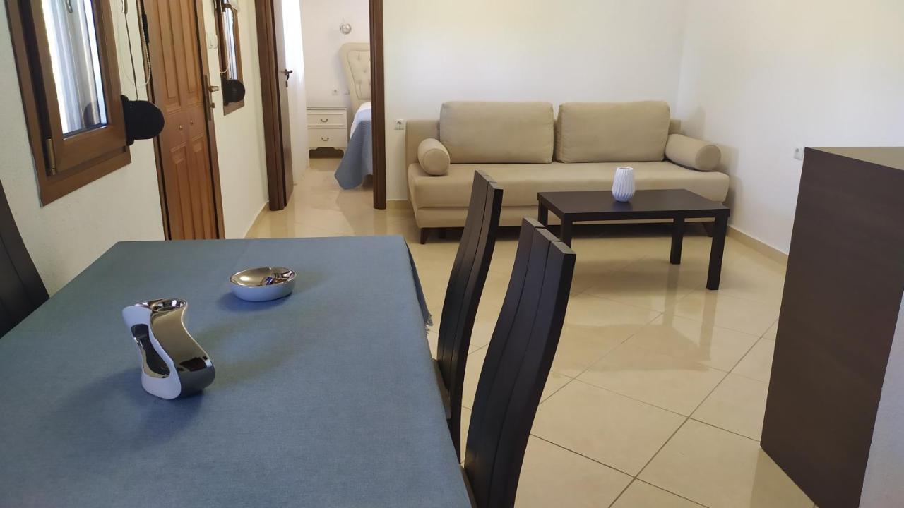 Nikitihouse Apartments 1 Bagian luar foto
